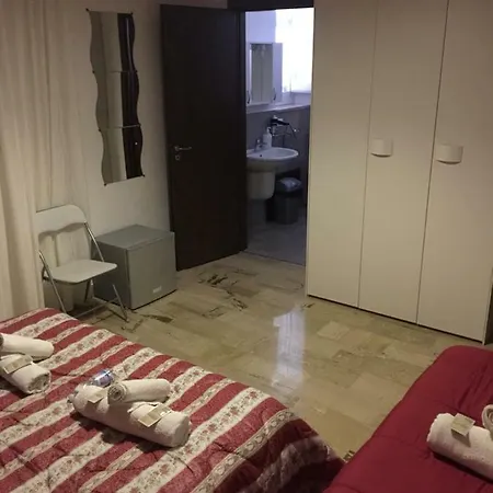 לינה וארוחת בוקר Saniela 3*