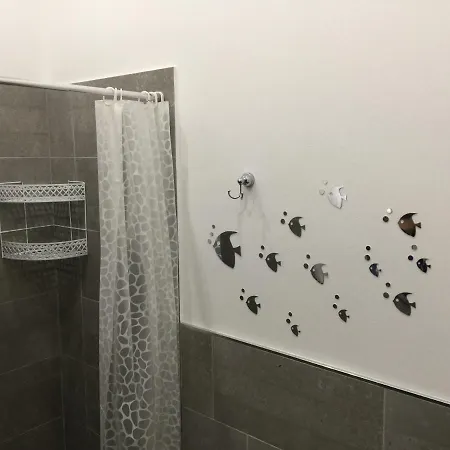 Saniela 3* טראסיני